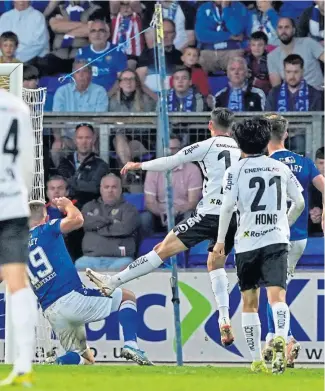  ??  ?? LASK’s Husein Balic silences the home support with the opening goal.