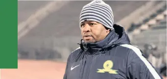  ?? AUBREY KGAKATSI BackpagePi­x ?? MANQOBA Mngqithi wants Sundowns to finish the season strongly.
|