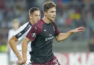  ??  ?? In campo Mattia Caldara ha giocato la partita di coppa con il Dudelange. Non è certa la sua presenza, domani, tra i titolari