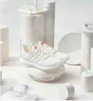  ??  ?? adidas