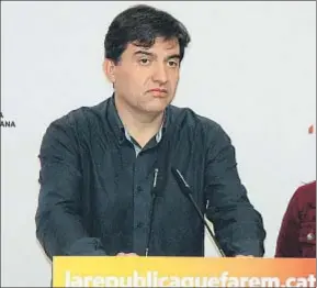  ?? JORDI BATALLER / ACN ?? El portavoz de ERC, Sergi Sabrià, ayer durante la rueda de prensa