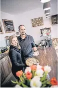  ?? RP-FOTO: A. ENDERMANN ?? Marco Tausch und Laura Tausch-Vieten in ihrem Café.