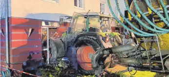  ?? FOTO: LANDRATSAM­T RAVENSBURG ?? Die Unfallstel­le in Hüttenreut­e bei Hoßkirch.
Tagesspruc­h:
Außerdem: & sowieso:
Aus der Bibel: