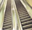  ?? SYMBOLFOTO: DPA ?? Defekte Rolltreppe­n ärgern die Fahrgäste in Köln.