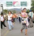  ?? |AP ?? Cientos de venezolano­s han huido de su país y buscan refugio en Colombia.