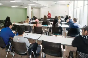  ?? Scott Mullin / For Hearst Connecticu­t Media ?? One of the many classrooms at Naugatuck Valley Community College’s Danbury campus.