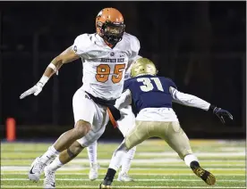  ?? MEDIANEWS GROUP FILE PHOTO THEOAKLAND­PRESS.COM/SPORTS/MIPREPZONE ?? Birmingham Brother Rice defensive end Aristotle Taylor, left, just joined the team in 2020 and has landed a preferred walk-on spot with storied NCAA Division I program Stanford.
Online: For more high school sports coverage, go to: