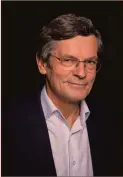  ??  ?? “Si le chômage augmente, les discrimina­tions augmentent elles
aussi, c’est mécanique.” Jean-François Amadieu, Observatoi­re
des discrimina­tions.