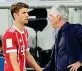  ??  ?? Congiurati Carlo Ancelotti con Thomas Müller, Franck Ribéry e Arjen Robben, suoi oppositori (Ipp, Afp, Reuters)
