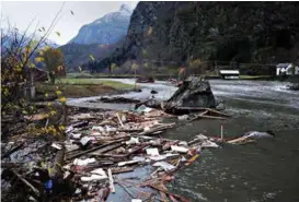  ?? ARKIVFOTO: EIRIK BREKKE ?? KRITISK: Ei rad tiltak er blitt gjort for å hindra nye skadeflaum­ar i Flåmsvassd­raget. Kommunesty­ret meiner likevel at skadepoten­sialet, saerleg i den nedre delen av vassdraget, framleis er stort.