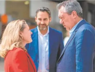  ?? // ABC ?? La vicepresid­enta Nadia Calviño, ayer con Juan Espadas en Málaga