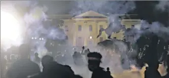  ?? REUTERS ?? Protesters rally at the White House against the death in Minneapoli­s Police custody of George Floyd, in Washington DC on Sunday.