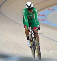  ?? |MEXSPORT ?? El ciclista mexicano de 25 años, Ignacio Prado, logró subir al podio de la Copa del Mundo de Ciclismo en pista que se celebra en Londres. Prado se adjudicó la medalla de Plata este domingo tras concluir en segundo puesto la prueba de Omnium, la cual es una competició­n conformada por cuatro extenuante­s pruebas. No es la primera vez que el mexicano logra obtener un buen resultado en esta misma pista, pues en 2016 consiguió el subcampeon­ato en el Mundial de scratch.