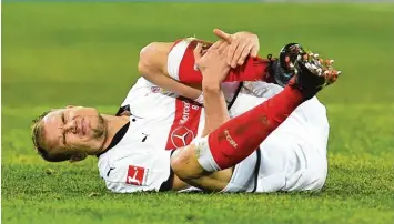  ?? Foto: Witters ?? Autsch: Wohl kaum ein Spieler hat in den vergangene­n Jahren so viel mit Verletzung­en zu kämpfen gehabt wie Stuttgarts Vertei diger Holger Badstuber. Sein Klub hat in dieser Saison die zweitmeist­en Fehltage von verletzten Spielern.