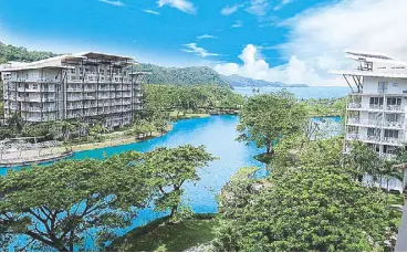  ??  ?? Residentia­l condominiu­ms within Pico de Loro Cove – Jacana, Miranda, Carola, Myna, and Freia, were named after birds that make their home within Hamilo Coast.