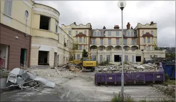  ??  ?? An applicatio­n lodged in November to totally demolish the former La Touche Hotel has been withdrawn.