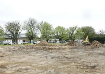  ??  ?? Site preparatio­n has started ahead of constructi­on of a new service station and retail food outlets in Warragul at the corner of Alfred and Howitt Sts.