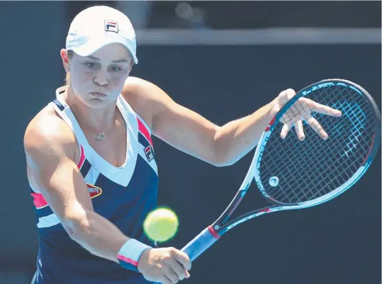  ?? Picture: MARK METCALFE/ GETTY ?? BOUNCEBACK: Ashleigh Barty hits back in her semi- final match against Daria Gavrilova on day six of the Sydney Internatio­nal.