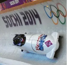  ?? Foto: dpa ?? Auf der Eisbahn der Olympische­n Winterspie­le in Sotschi sollte die WM 2017 statt finden. Aufgrund der jüngsten Doping Enthüllung­en wird daraus aber nichts.