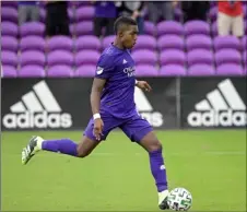  ?? AP Photo/Phelan M.
Ebenhack ?? In this Nov. 21 file photo, Orlando City midfielder Andrés Perea makes a penalty kick during overtime of an MLS soccer playoff match against New York City FC in Orlando, Fla.