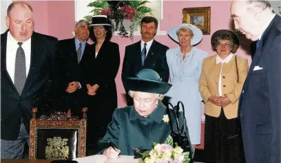  ??  ?? The Queen at the town hall in 1994 during her visit to commemorat­e the 150th anniversar­y of the Rochdale Pioneers