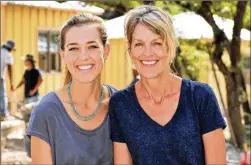  ?? LESLEE BASSMAN / FOR WESTLAKE PICAYUNE ?? Mother-daughter entreprene­urs Sydney Sue (left) and Vicki Bly plan to open The Wayback Cafe and Cottages by Nov. 1.