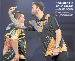  ?? Picture: Lawrence Lustig/PDC (43660012) ?? Ross Smith in action against Jose de Sousa