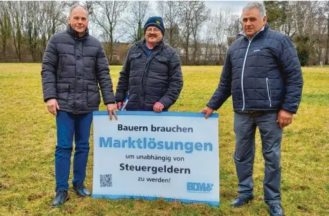  ?? Foto: Thomas Hilgendorf ?? Fordern faire Verträge für die Milchbauer­n: (von links) Josef Bissinger, Hermann Kipfmüller und Wolfgang Schäble.