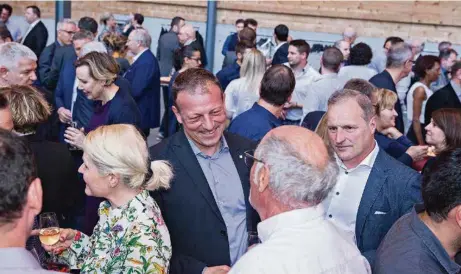  ?? (JULIEN CHAVAILLAZ) ?? Didier Castella au traditionn­el repas de soutien du FC Bulle. Le 25 mars dernier, le PLR était élu au Conseil d’Etat fribourgeo­is.