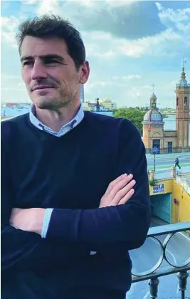  ?? E INSTAGRAM FE ?? Iker Casillas colgó esta imagen en Sevilla este fin de semana. Ayer, el portero estaba en la casa familiar