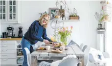  ?? FOTO: CHRISTEL HARNISCH ?? Fotografin Christel Harnisch ist eine erfolgreic­he Bloggerin und präsentier­t online ihr Zuhause.