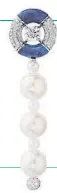  ??  ?? Pendientes ‘Precious Float’ de oro blanco con diamantes