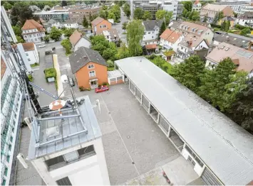  ?? Archivfoto: Weizenegge­r, ?? Bleibt die Günzburger Feuerwehr an der Augsburger Straße – oder zieht die Wache in einen Neubau in der Geschwiste­r Scholl Straße? Eine Entscheidu­ng darüber soll dieses Jahr fallen.