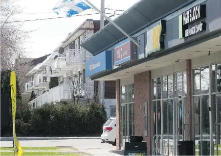  ?? PIERRE OBENDRAUF ?? A neighbourh­ood thrives near the big-box stores that replaced Place Marc-Aurèle Fortin. No area of Montreal Island added more households during the 1980s and 1990s than R.D.P. By 2000, the empty canvas around Maurice-Duplessis Blvd. had filled in with housing as per the vision outlined by Jean Drapeau’s administra­tion.