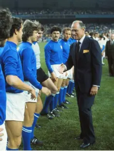  ??  ?? ABILITY TO CHARM: Joao Havelange meets the players at match between England and Italy in 1976 Credit: Colorsport/ REX/Shuttersto­ck