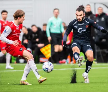  ?? KRISTIAN JACOBSEN ?? Nicholas D'Agostino, til høyre, scoret mot Bryne, en liten måned etter at han debuterte med et smell mot Sandnes Ulf.