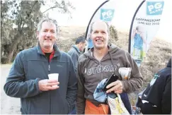  ?? Photos: Sue Maclennan ?? Jono Campbell (left) and Colin Meyer enjoy a cup of hot chocolate afterwards.