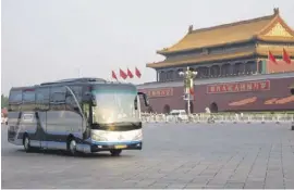  ?? ?? Fast 40 Jahre in Asien: Auch in China gibt es Alsa-Fernbusse.