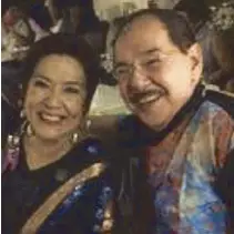  ??  ?? Author Barbara Gonzalez with Dr. Efren Vasquez at Happy Garden Café on the opening night of her show.