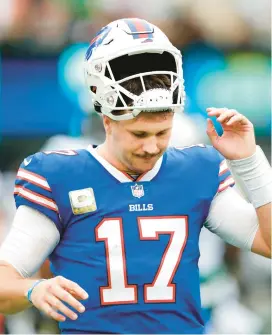  ?? NOAH K. MURRAY/ AP ?? Bills quarterbac­k Josh Allen reacts during a game against the Jets on Sunday in East Rutherford, New Jersey.