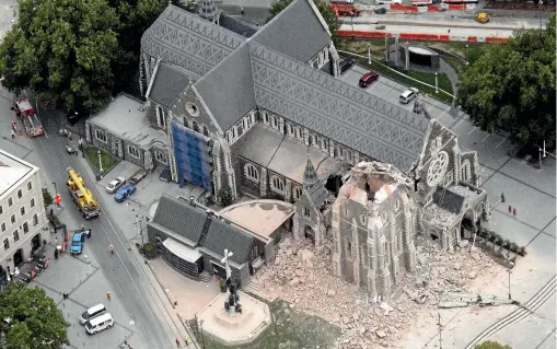  ?? DON SCOTT/STUFF ?? Christ Church Cathedral’s spire and tower collapsed in the February 2011 earthquake. The remains of the tower were later demolished.