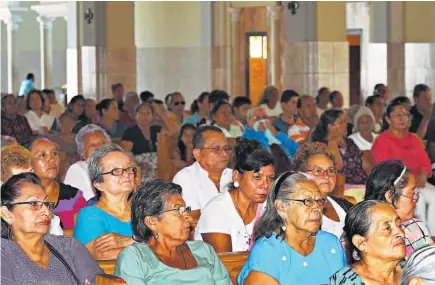  ??  ?? Nuevo decreto. La Asamblea Legislativ­a recién aprobó el 15 de junio como Día Nacional en Favor del Adulto Mayor.