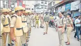  ?? HT PHOTO ?? SSP Agra Sudhir Kumar Singh leading a police team at Jama Masjid of Agra.