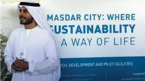  ??  ?? CIUDAD ECOLÓGICA. Masdar City, a 30 kilómetros de Abu Dabi, es la primera ciudad del mundo diseñada para ser inteligent­e. Es ecológica y autosufici­ente; por ello, Audi decidió que sería el punto de partida de nuestra ruta con el e-tron por los Emiratos Árabes Unidos.