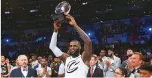  ?? CHRIS PIZZELLO ?? Lebron fue el Más Valioso del Juego de Estrellas de 2018.