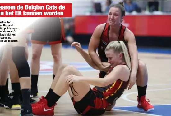  ?? FOTO BELGA ?? Immense vreugde bij Marjorie Carpreaux en Julie Vanloo na winst tegen Rusland.