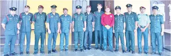  ??  ?? SEBAHAGIAN pegawai KRS negeri yang menjayakan perkhemaha­n.