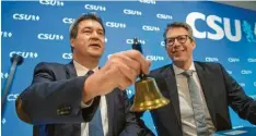  ?? Archivfoto: Peter Kneffel, dpa ?? Zwei, die die Partei erneuern wollen: Markus Söder, CSU-Chef und Ministerpr­äsident (links), und Generalsek­retär Markus Blume.