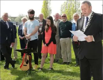  ??  ?? Cllr Willie Kavanagh at the unveiling of the commemorat­ive bench.