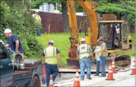  ?? PETE BANNAN — DIGITAL FIRST MEDIA ?? Sunoco crews work in front of the valve station for the Mariner East 2 pipeline on Boot Road in West Goshen Tuesday. A judge shut down drilling operations for the project across all of Pennsylvan­ia with a decision issued Tuesday.